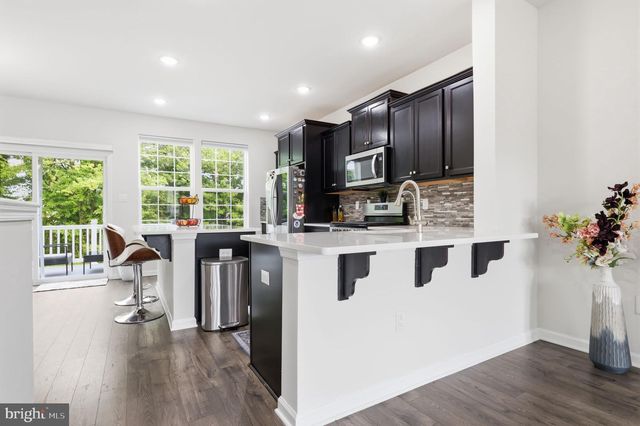 11 AUTUMN PARK BLVD, Medford, NJ 08055