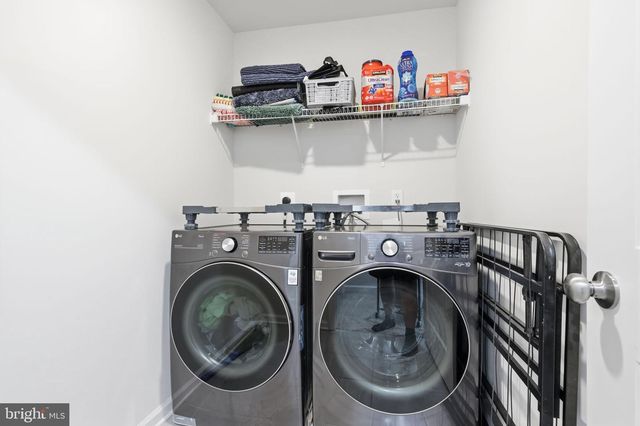 11 AUTUMN PARK BLVD, Medford, NJ 08055