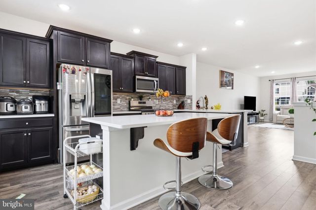 11 AUTUMN PARK BLVD, Medford, NJ 08055