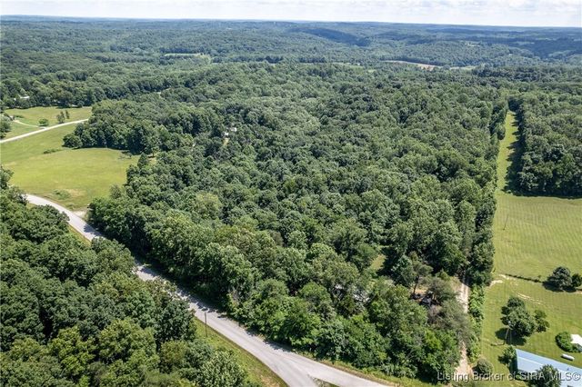 2121 N Highfill Chapel Ridge, Taswell, IN 47175