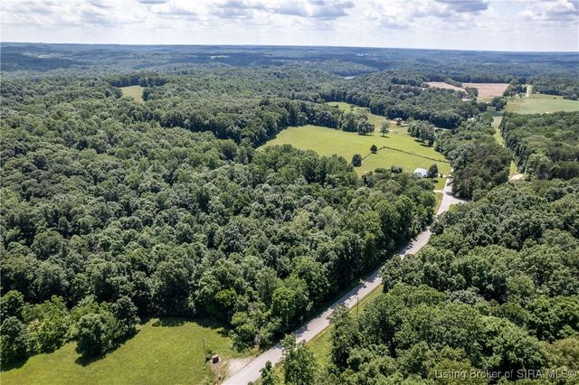 2121 N Highfill Chapel Ridge, Taswell, IN 47175