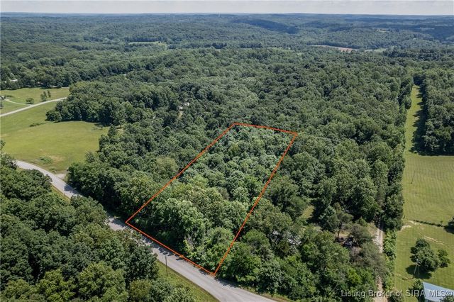 2121 N Highfill Chapel Ridge, Taswell, IN 47175