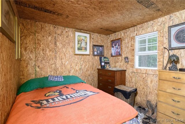 2121 N Highfill Chapel Ridge, Taswell, IN 47175