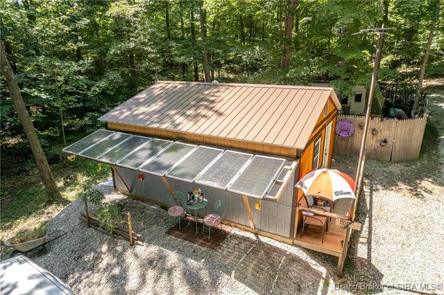 2121 N Highfill Chapel Ridge, Taswell, IN 47175