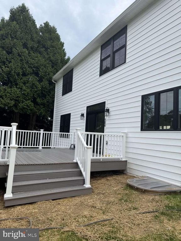 104 PINE TREE RD, Paoli, PA 19301 — photo 2