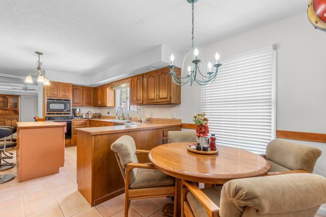 341 Roma Dr, Crossville, TN 38555