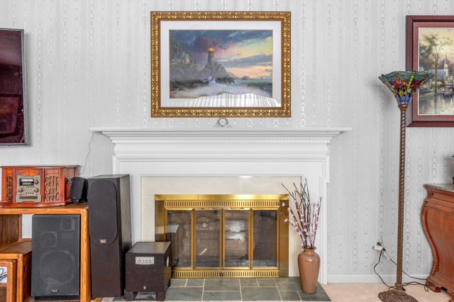 341 Roma Dr, Crossville, TN 38555