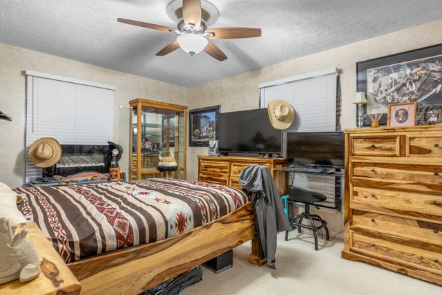 341 Roma Dr, Crossville, TN 38555