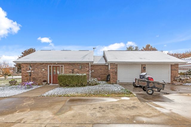 341 Roma Dr, Crossville, TN 38555