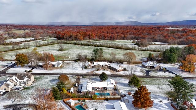 341 Roma Dr, Crossville, TN 38555