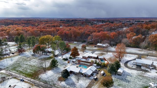 341 Roma Dr, Crossville, TN 38555