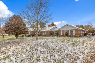 341 Roma Dr, Crossville, TN 38555