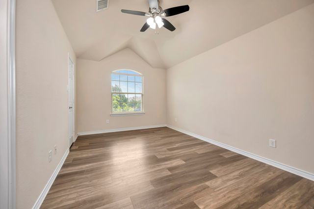 6001 Lacebark Elm Drive, Fort Worth, TX 76123