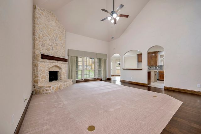 6001 Lacebark Elm Drive, Fort Worth, TX 76123