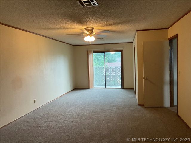 2214 S Hemlock Avenue, Broken Arrow, OK 74012
