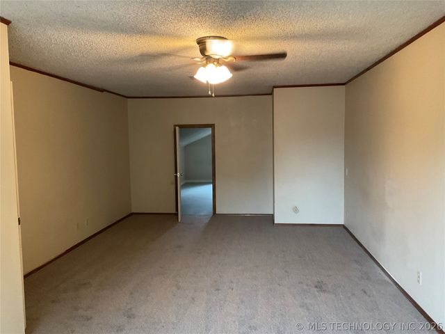 2214 S Hemlock Avenue, Broken Arrow, OK 74012