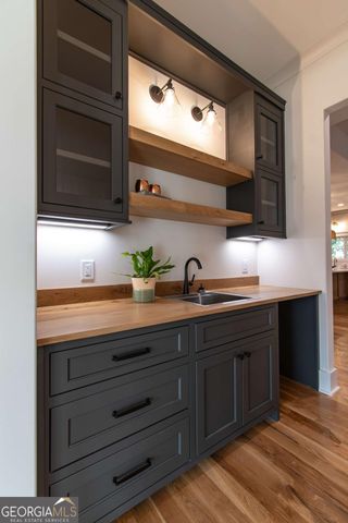 7915 E Cherokee Drive, Canton, GA 30115