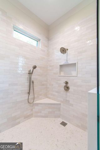 7915 E Cherokee Drive, Canton, GA 30115