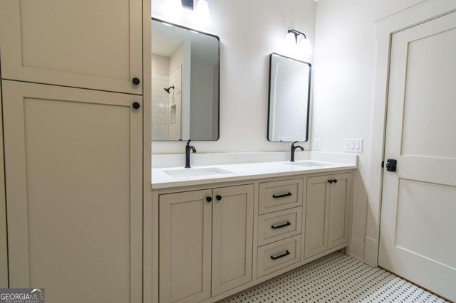 7915 E Cherokee Drive, Canton, GA 30115