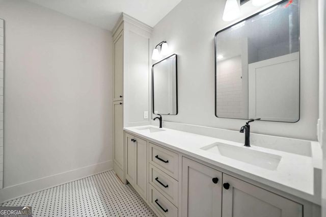 7915 E Cherokee Drive, Canton, GA 30115