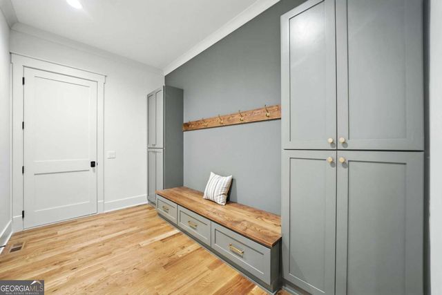 7915 E Cherokee Drive, Canton, GA 30115