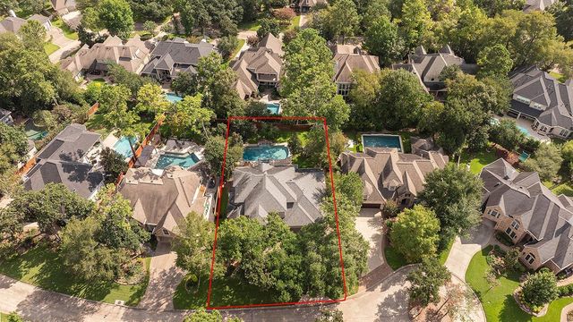 10 Snow Pond Place, The Woodlands, TX 77382