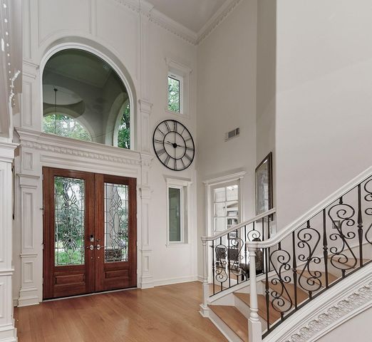 10 Snow Pond Place, The Woodlands, TX 77382