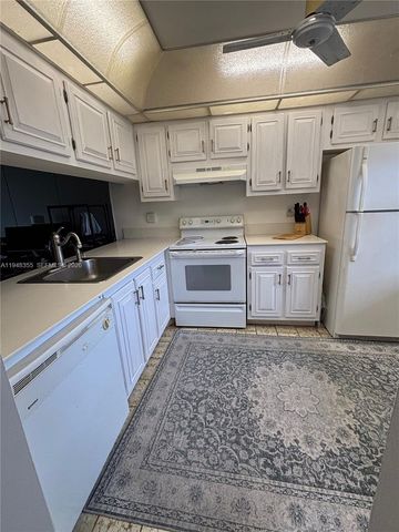 4602 Martinique Way E3, Coconut Creek, FL 33066