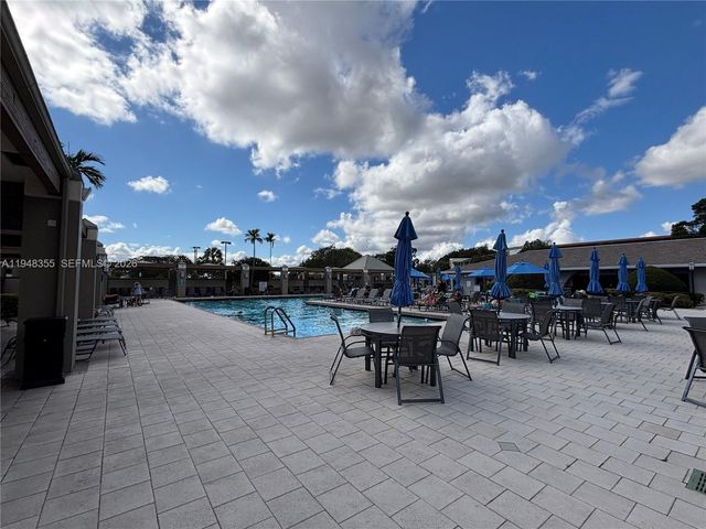 4602 Martinique Way E3, Coconut Creek, FL 33066