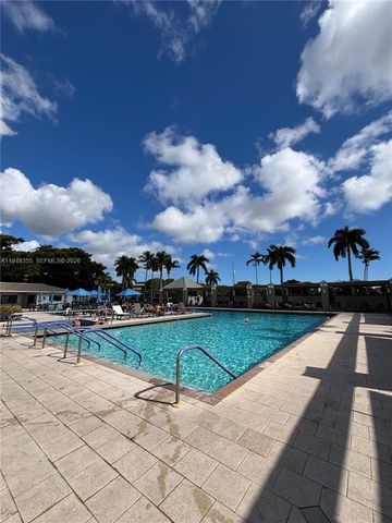 4602 Martinique Way E3, Coconut Creek, FL 33066