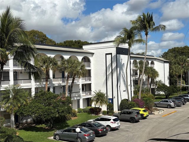 4602 Martinique Way E3, Coconut Creek, FL 33066