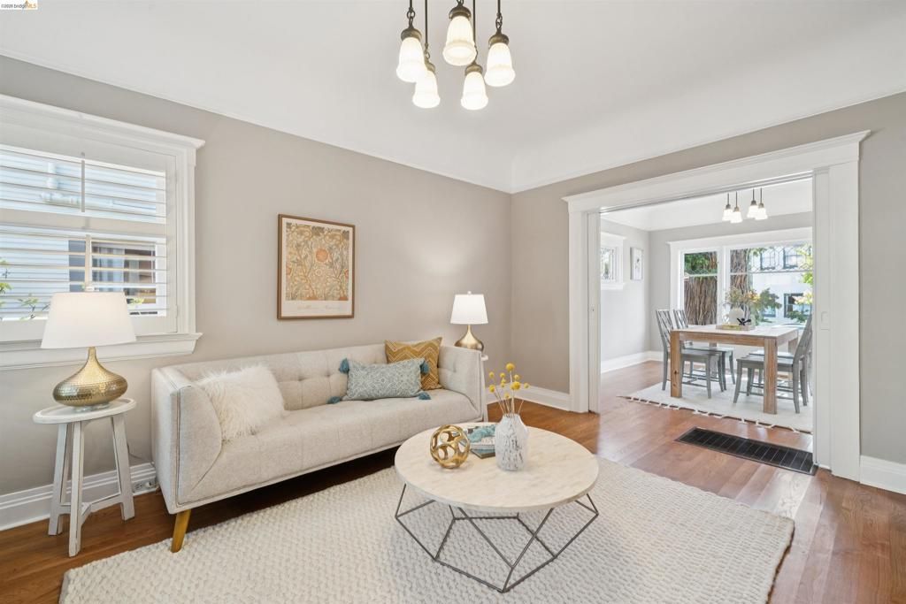 Image 12 of property listing at 2903 Wheeler St, Berkeley, CA 94705