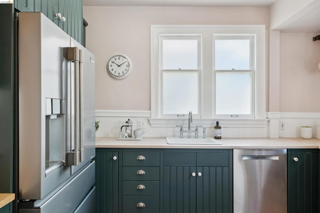 Image 20 of property listing at 2903 Wheeler St, Berkeley, CA 94705