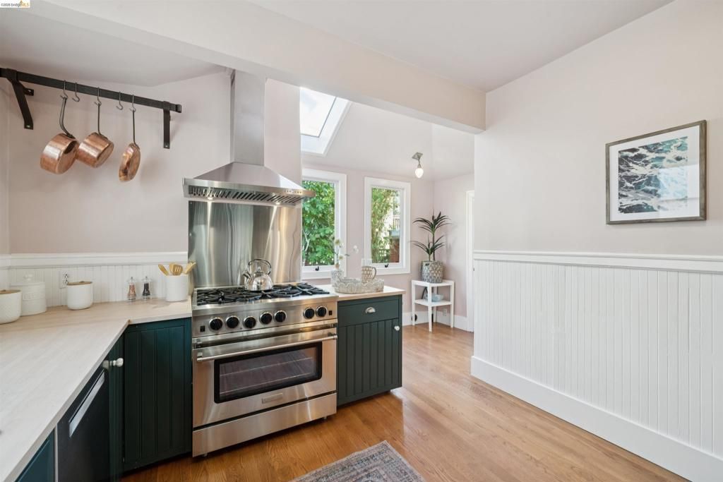 Image 21 of property listing at 2903 Wheeler St, Berkeley, CA 94705