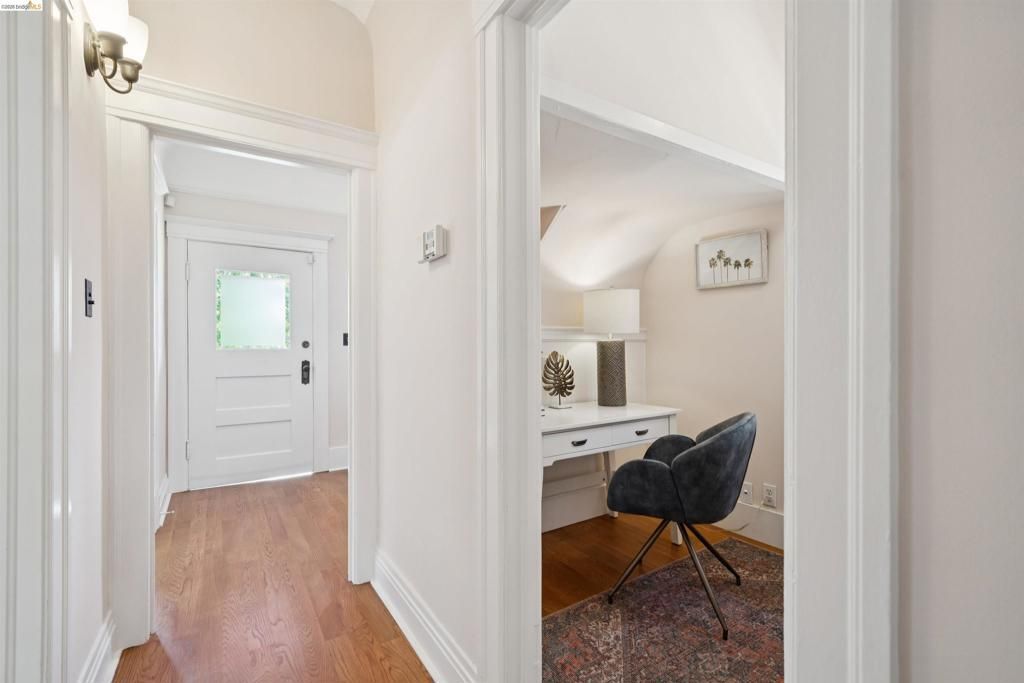Image 25 of property listing at 2903 Wheeler St, Berkeley, CA 94705