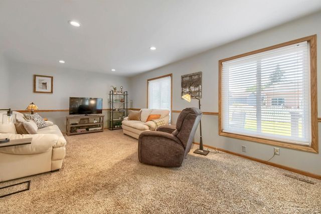 12146 Jonquil Street NW, Coon Rapids, MN 55433