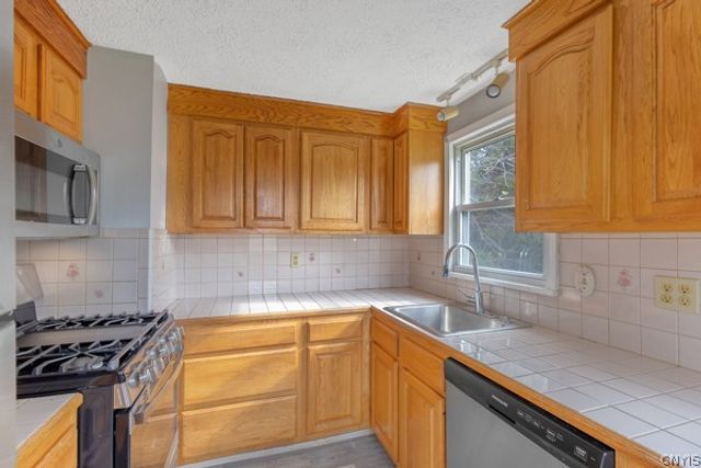 405 South Edwards Ave, Syracuse, NY 13206