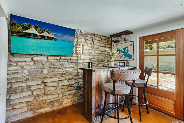 520 Lake Forest, Canyon Lake, TX 78133