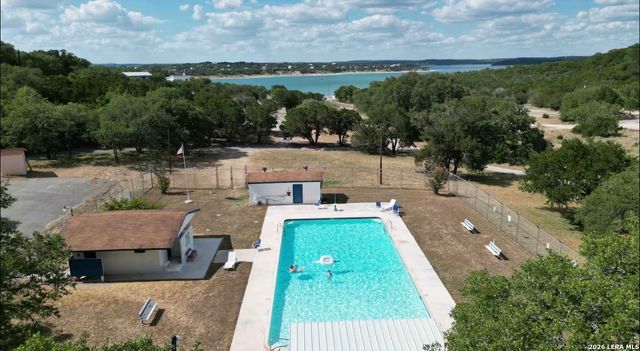 520 Lake Forest, Canyon Lake, TX 78133