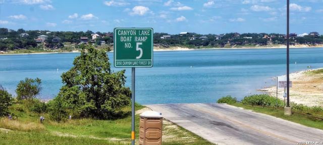 520 Lake Forest, Canyon Lake, TX 78133