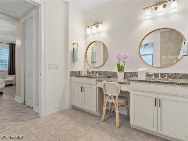 16242 Aberdeen WAY, Naples, FL 34110