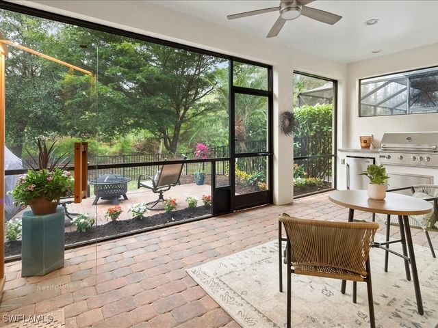 16242 Aberdeen WAY, Naples, FL 34110