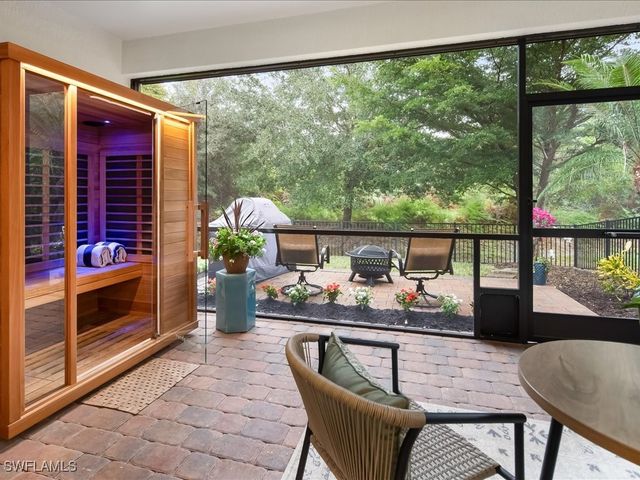 16242 Aberdeen WAY, Naples, FL 34110