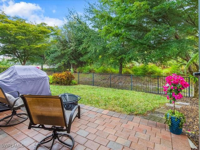 16242 Aberdeen WAY, Naples, FL 34110