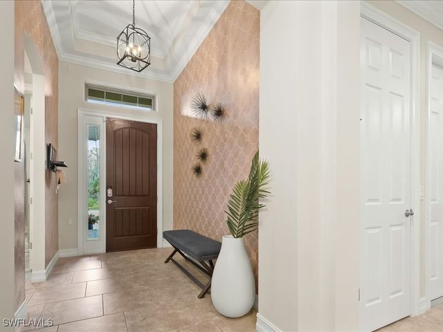 16242 Aberdeen WAY, Naples, FL 34110