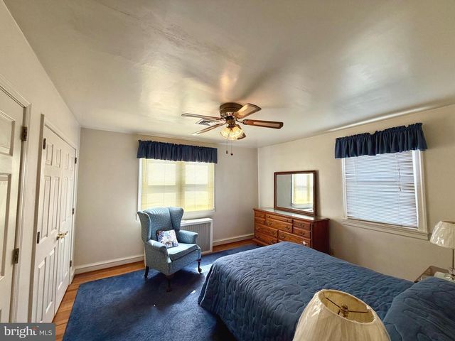 9234 GLENLOCH ST, Philadelphia, PA 19114