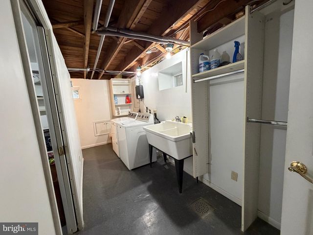 9234 GLENLOCH ST, Philadelphia, PA 19114