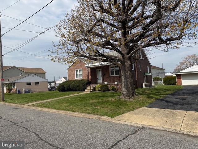 9234 GLENLOCH ST, Philadelphia, PA 19114