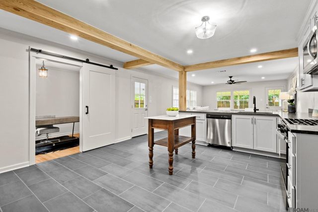 670 Finchley Ave, Baton Rouge, LA 70806