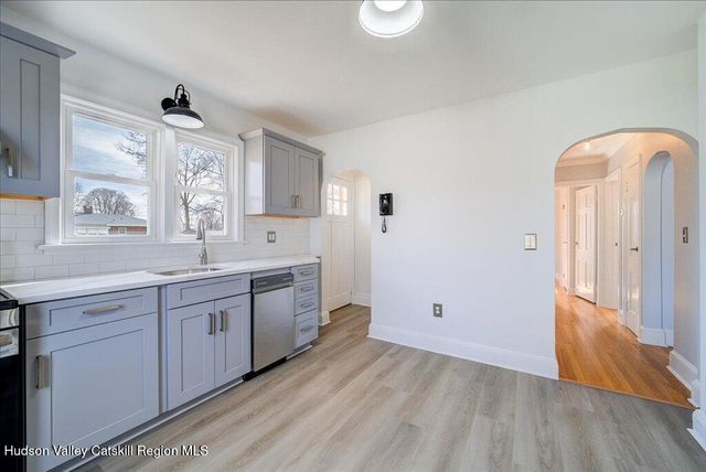 229 Bayard Street, Port Ewen, NY 12487